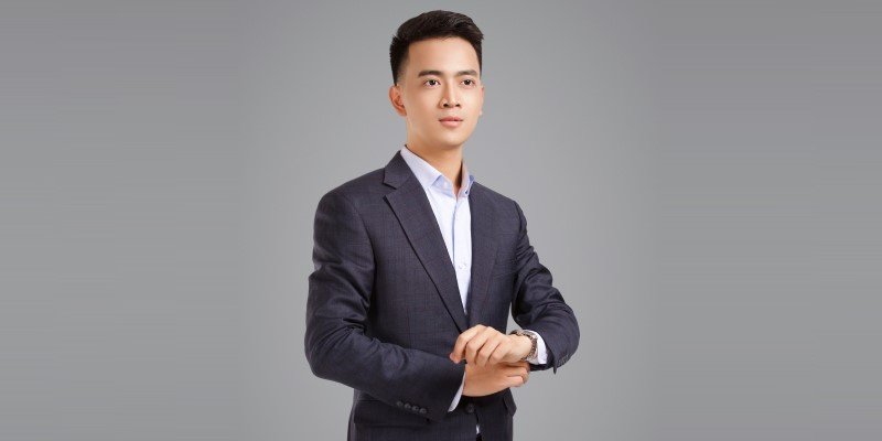 Tác giả Hưng Trần -  CEO tài năng SV88